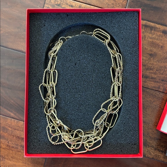 New in box, Chunky gold toned quadruple chain statement necklace. - Picture 8 of 9